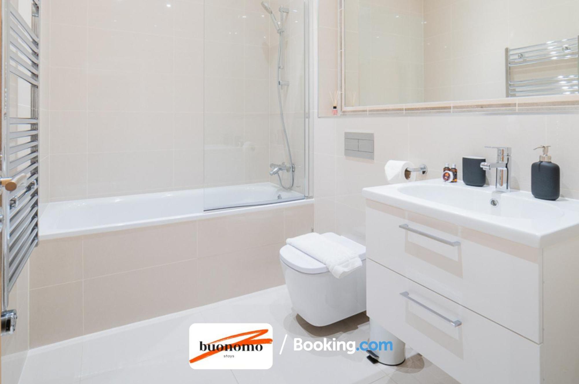Two Bedroom Apartment At Buonomo Stays Short Lets & Serviced Accommodation Close To Wimbledon Tennis Courts لندن المظهر الخارجي الصورة