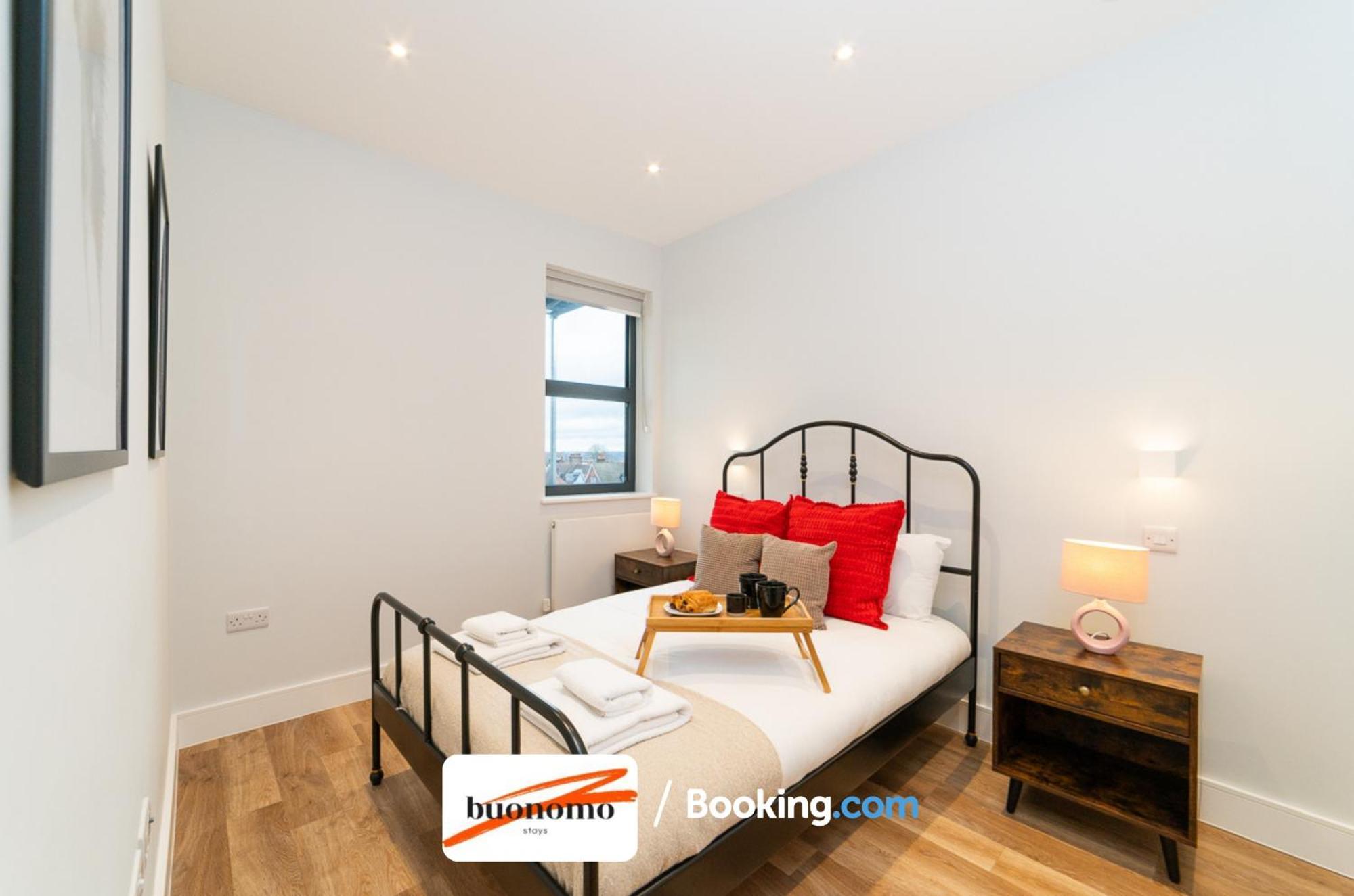 Two Bedroom Apartment At Buonomo Stays Short Lets & Serviced Accommodation Close To Wimbledon Tennis Courts لندن المظهر الخارجي الصورة